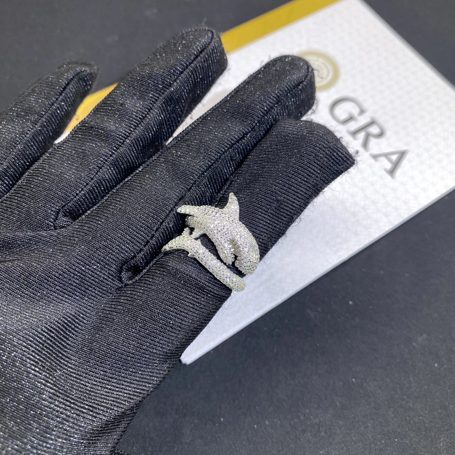 Anello "Predator Shark" Argento 925 & VVS Moissanite