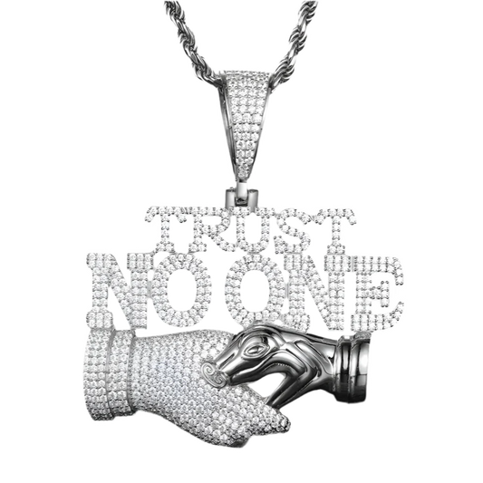 Ciondolo "Trust No One" Argento 925 & VVS Moissanite / Zirconi