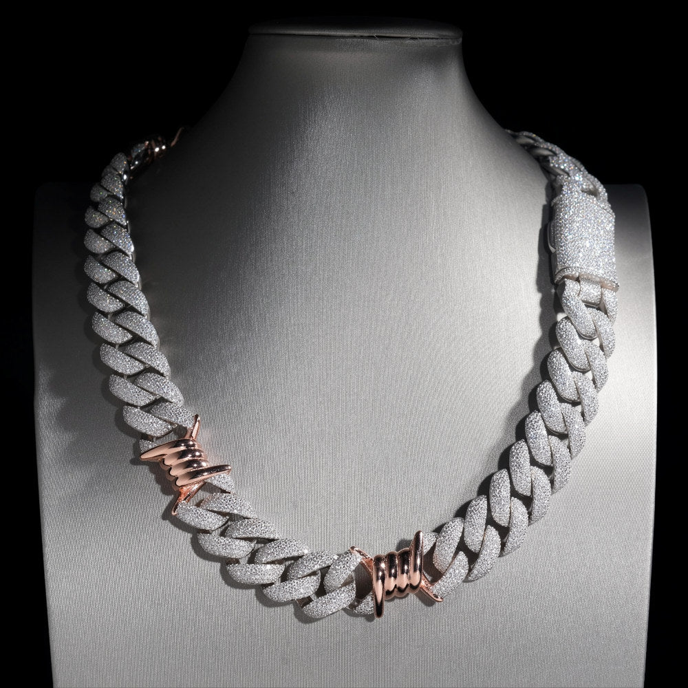 Collana "Two Tone Thorn Cuban" 18mm Argento 925 & VVS Moissanite 4 File