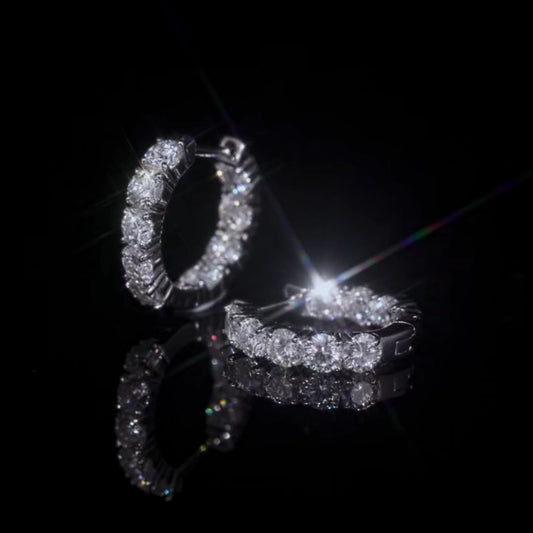 Orecchini "Fila Singola" Argento 925 & VVS Moissanite / Zirconi