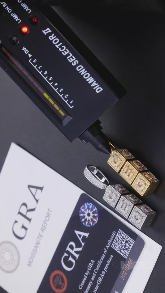 Ciondolo "CEO Blocks" Argento 925 & VVS Moissanite